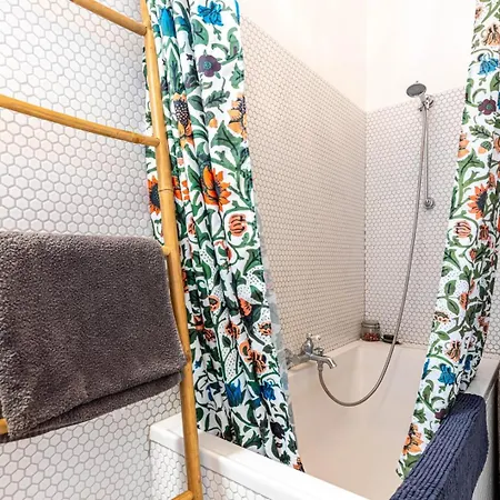 Guestready - Charming In Chinatown Paryż